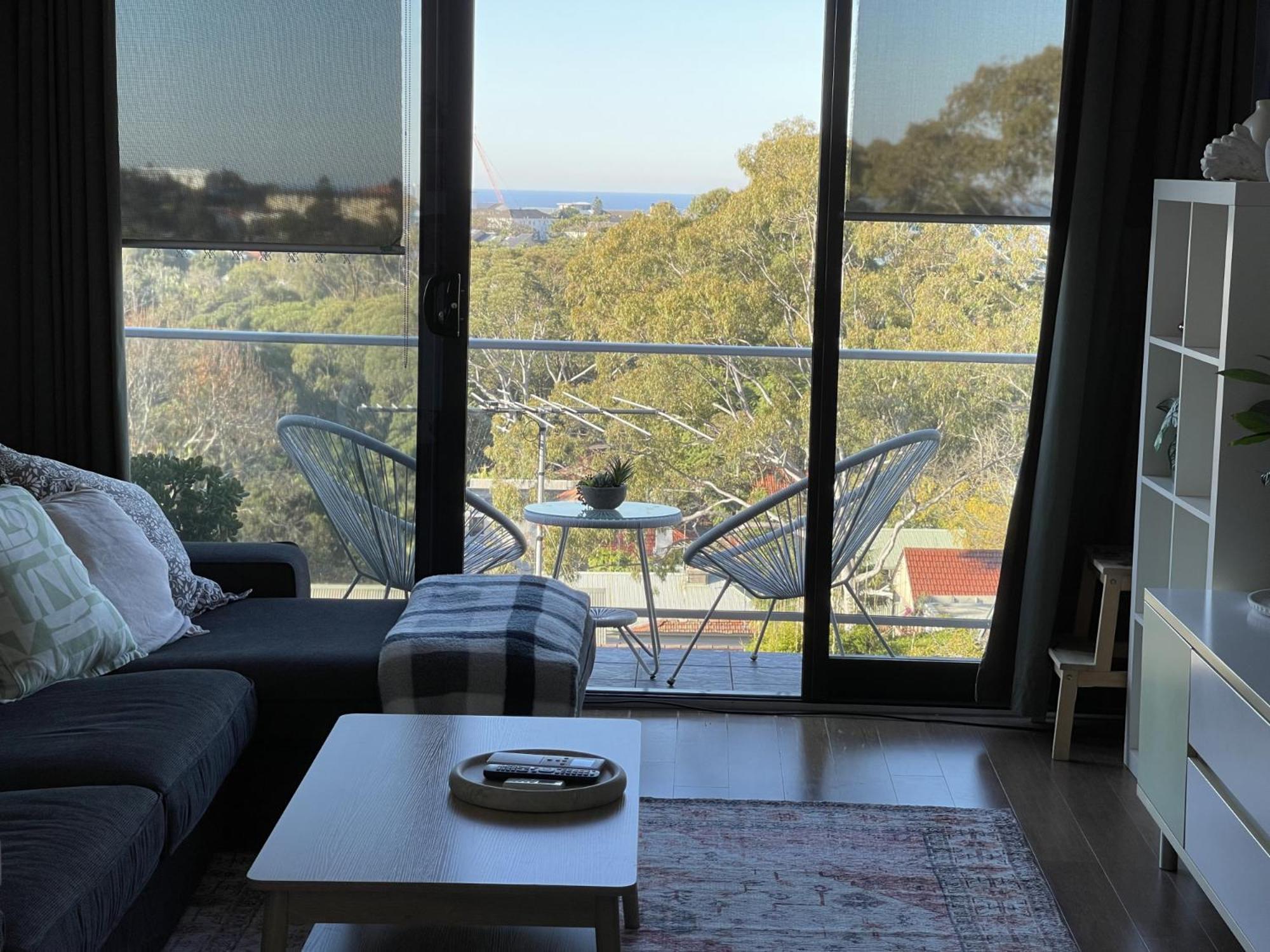 Treetop Retreat Five Minute Stroll To The Beach Sydney Exterior photo
